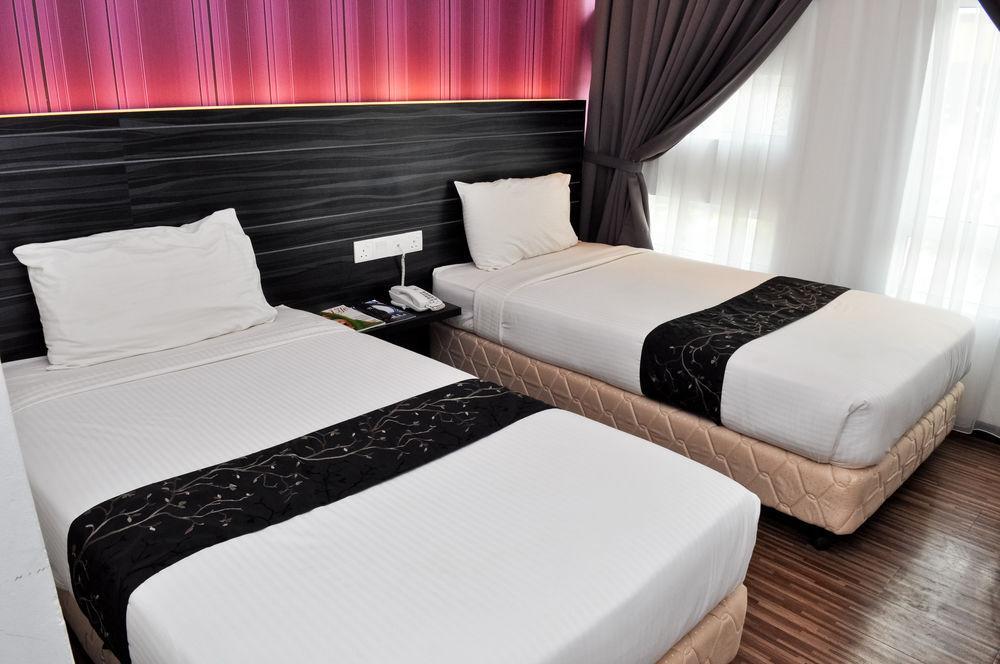 Signature Hotel Kuantan Exterior foto